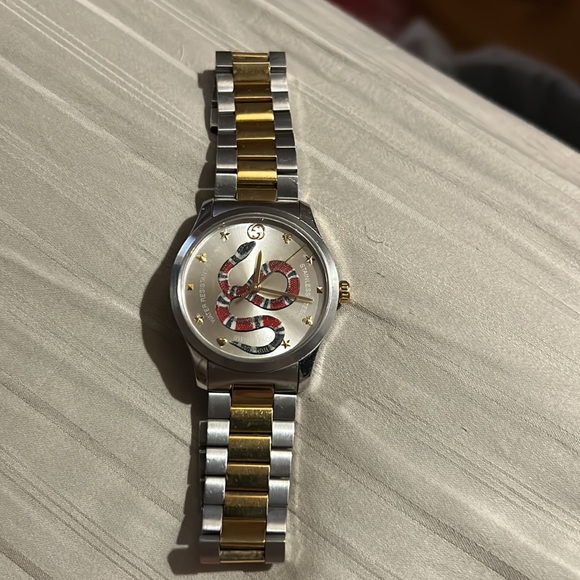 Gucci 100% Authentic watch Swiss made cobra snake face 18kt yellow gold - Picture 4 of 8